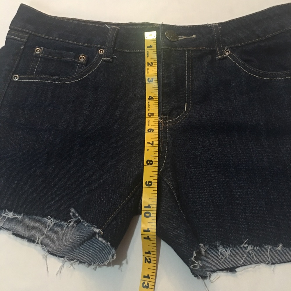 Skull Jean Short. - Picture 7 of 7
